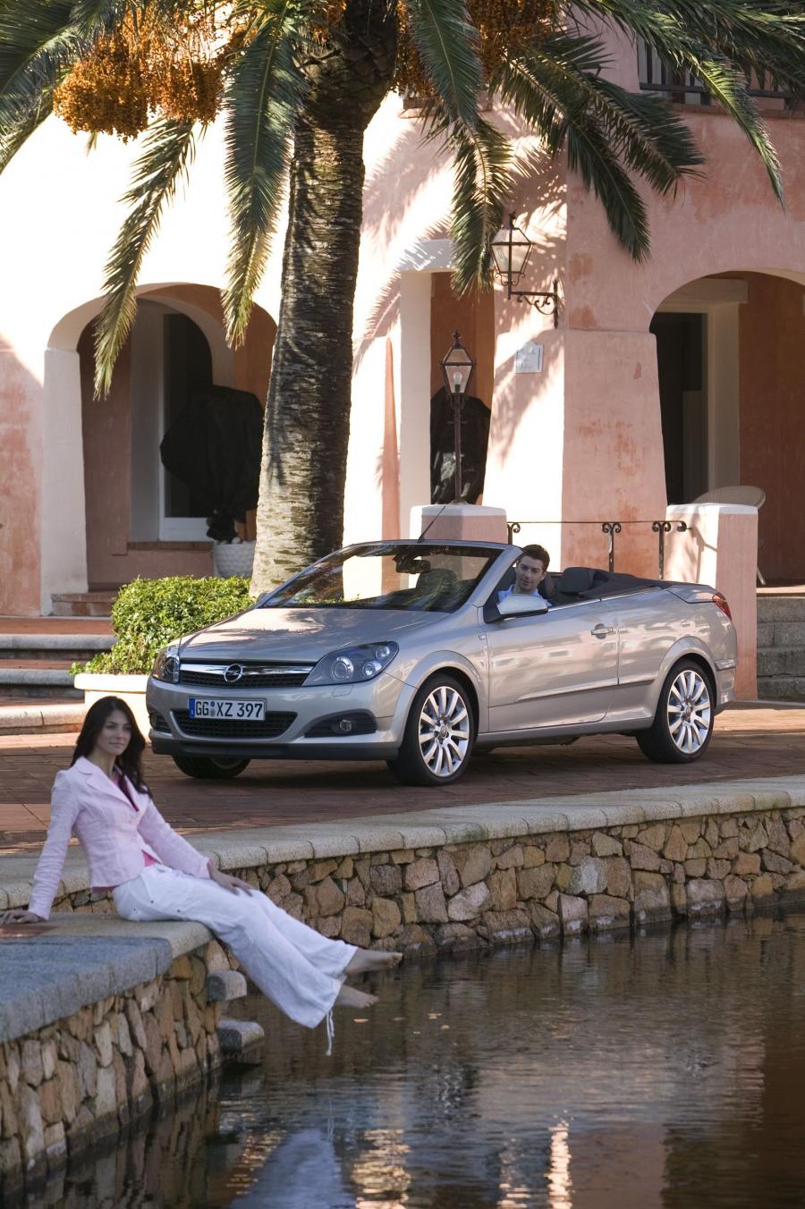  Opel Astra Twin Top 2007 года  (фото 42 из 131)